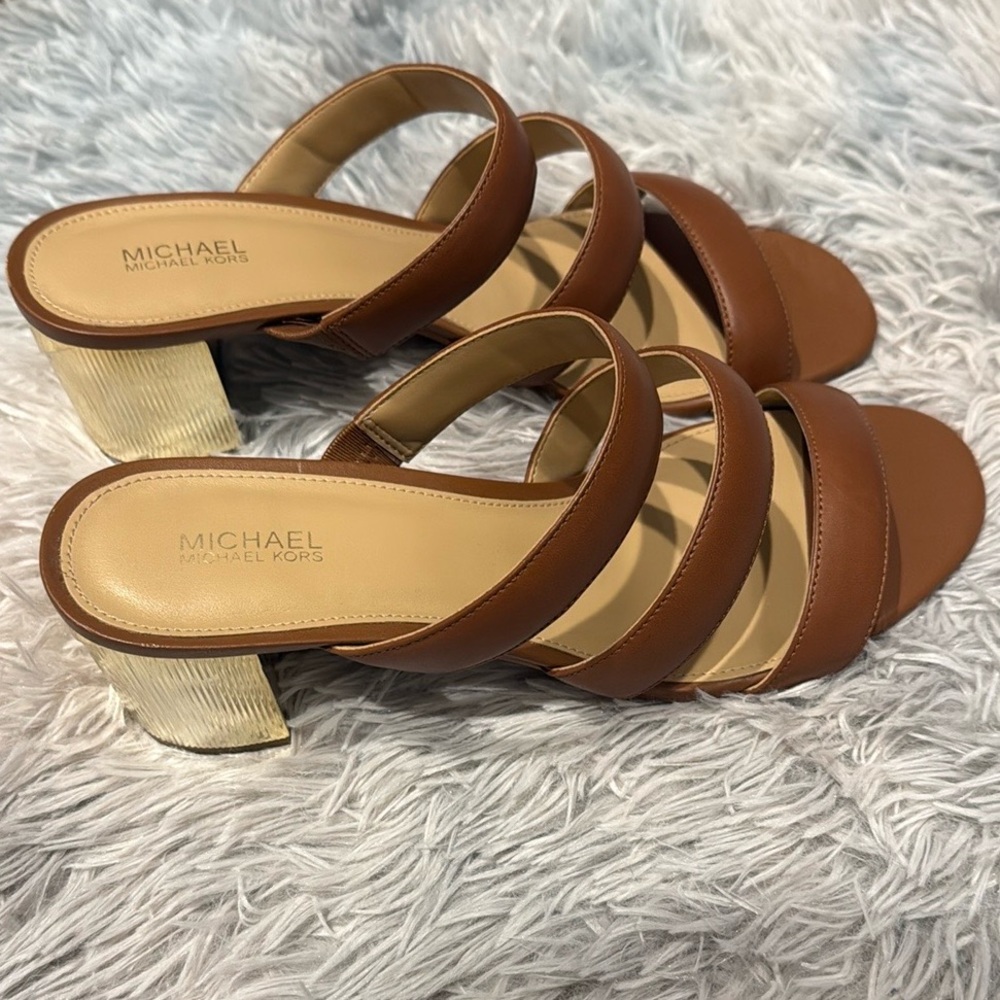 Michael Kors Brown Leather and Gold 2 Inch Heeled Shoes